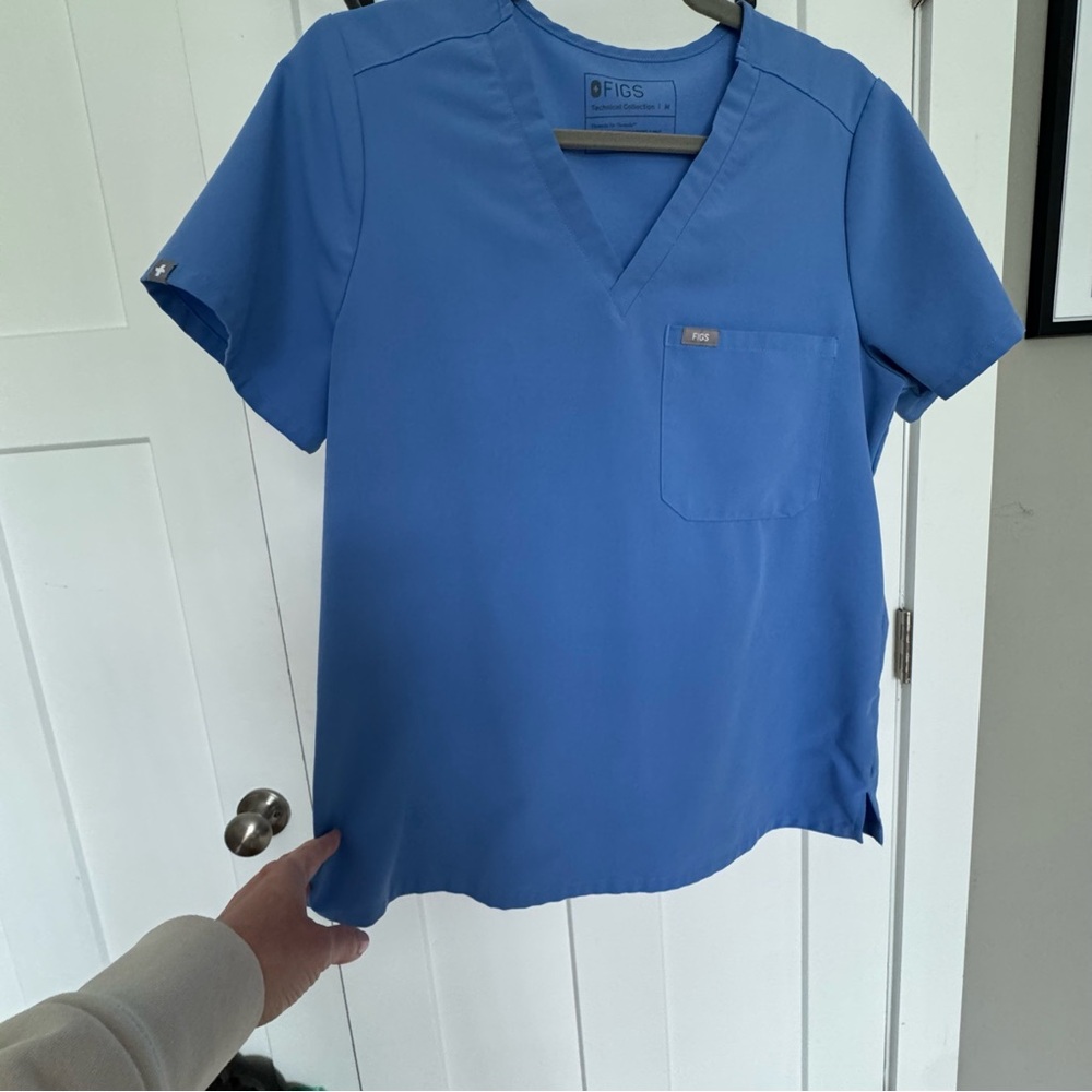 Figs Ceil Blue Scrub Top